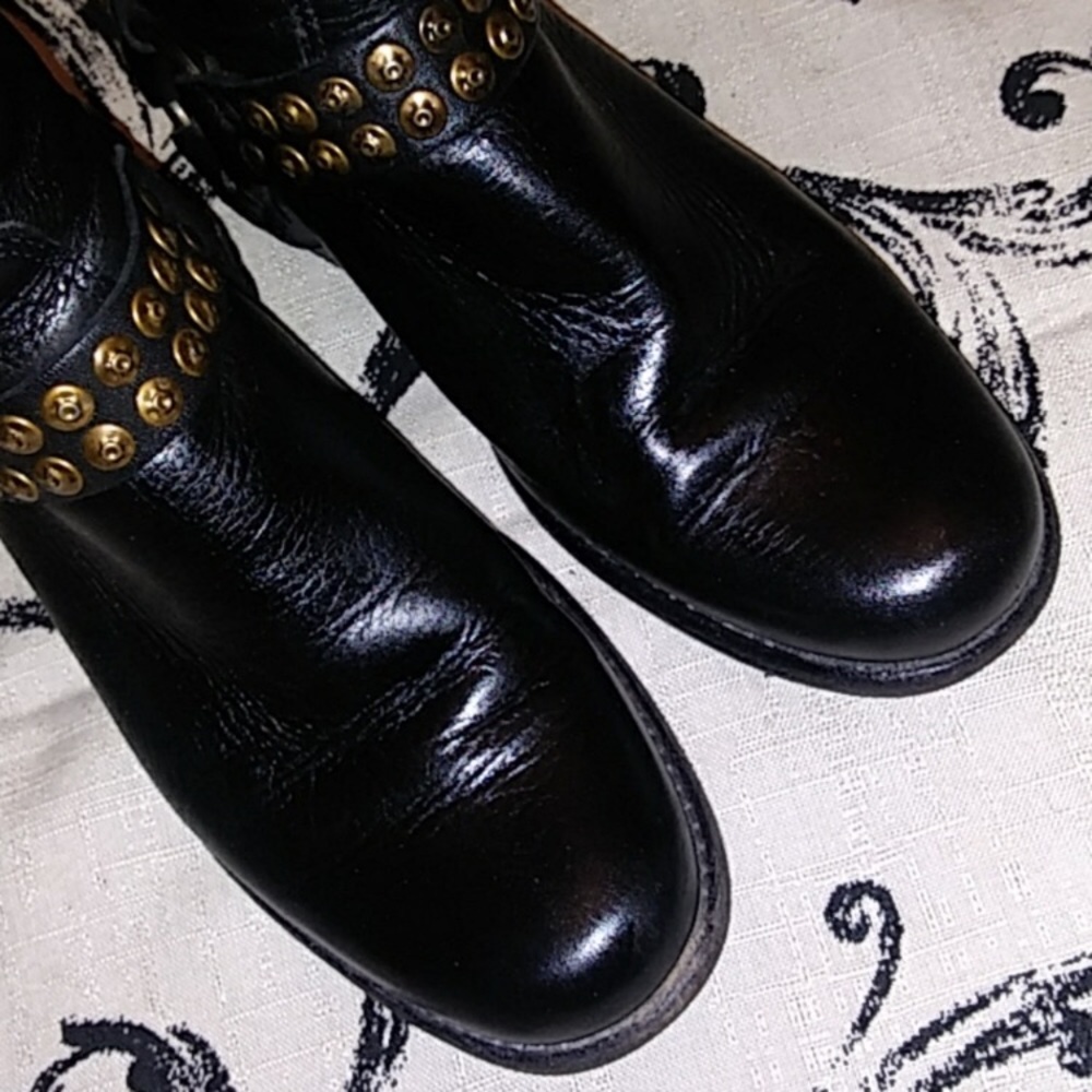 FRYE "Phillip" Studded Harness Boots - size 7B - Picture 2 of 8